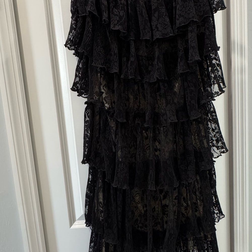 Elegant Black Lace Ruffle Dress